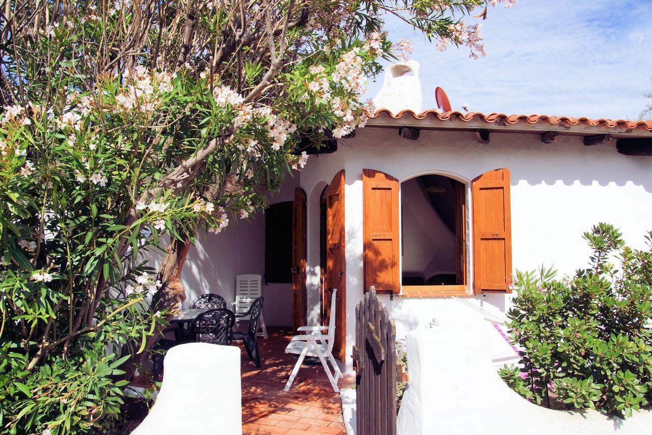 ואלדוריה Sa Fiorida Case Vacanze מראה חיצוני תמונה