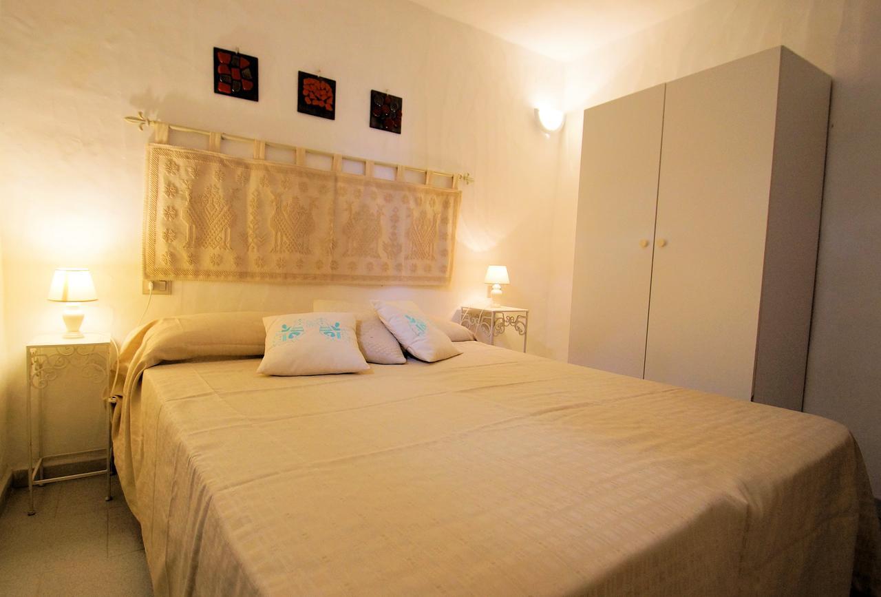ואלדוריה Sa Fiorida Case Vacanze מראה חיצוני תמונה